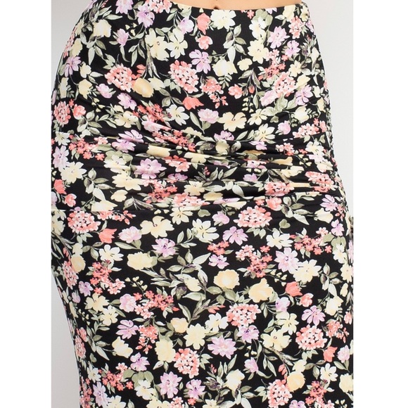 Floral print crop top and skirt set - Picture 9 of 10